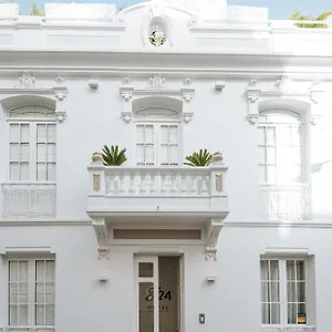 https://emblematico-f24-only-adults.tenerifehoteles.net